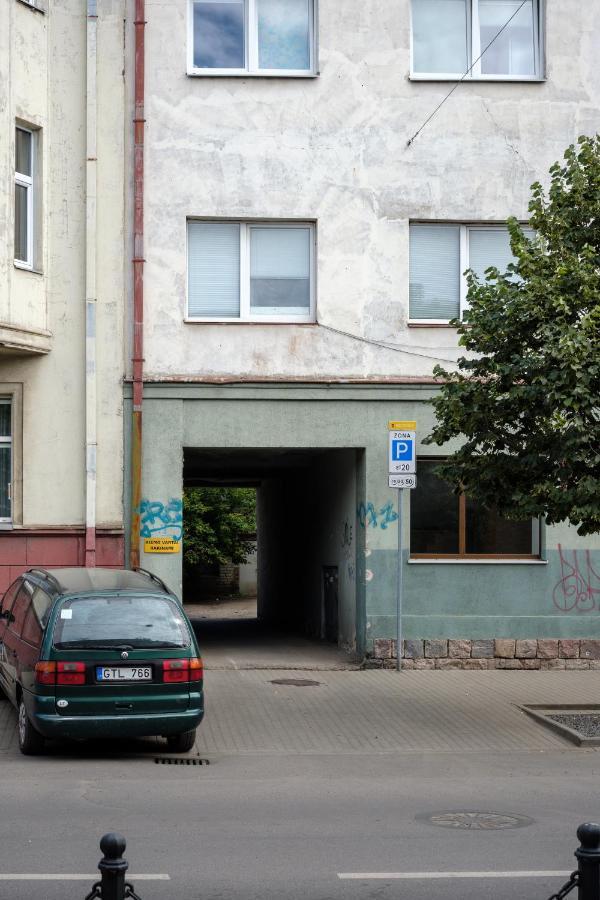 Old-New Apartment In Central 考纳斯 外观 照片